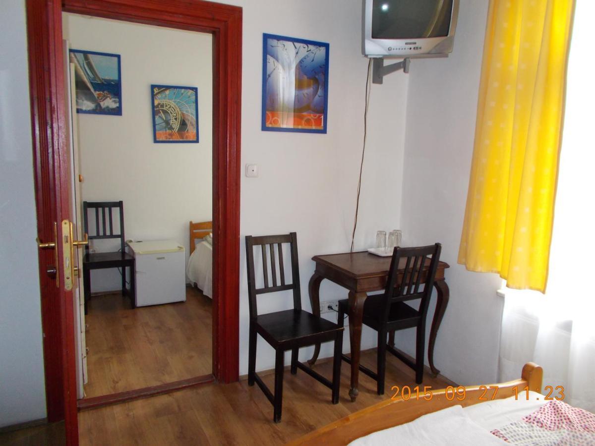Hungaria Guesthouse — Fotók 1